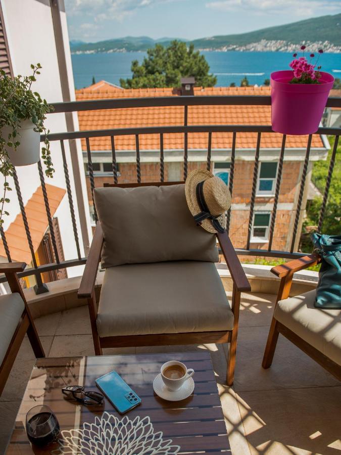 Cicciobello Lux Apartment Baosici With Stunning Sea View Экстерьер фото